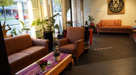 Allee 49