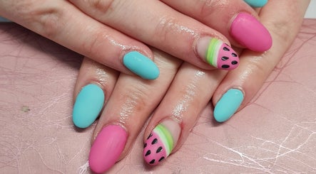 Nails and More by Jess billede 3