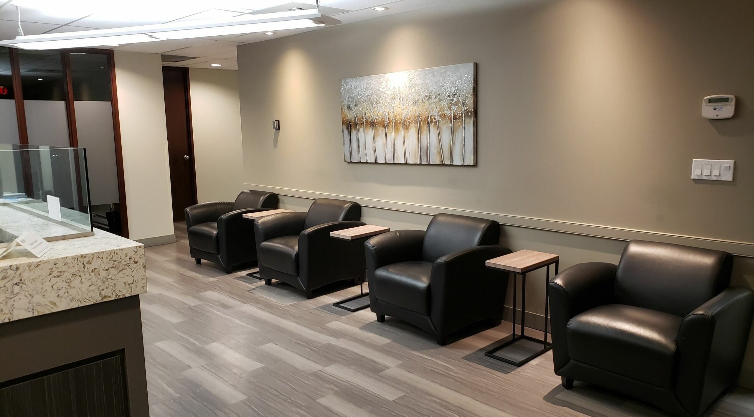 Comfortable lounge area at Piotr Gorecki Manual Therapy Clinic Inc., Calgary, Alberta, CA.
