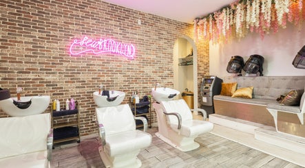 Sew Brooklyn Hair Extension Lounge