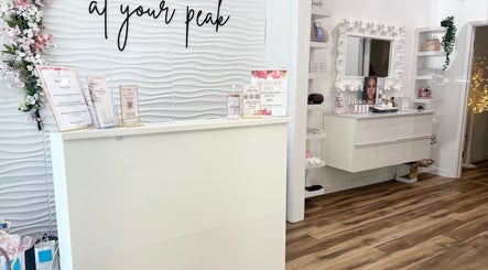 Peak Bloom Beauty LLC 🌸 (Beyond Beauty Studio)