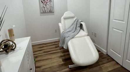 Peak Bloom Beauty LLC (Beyond Beauty Studio)