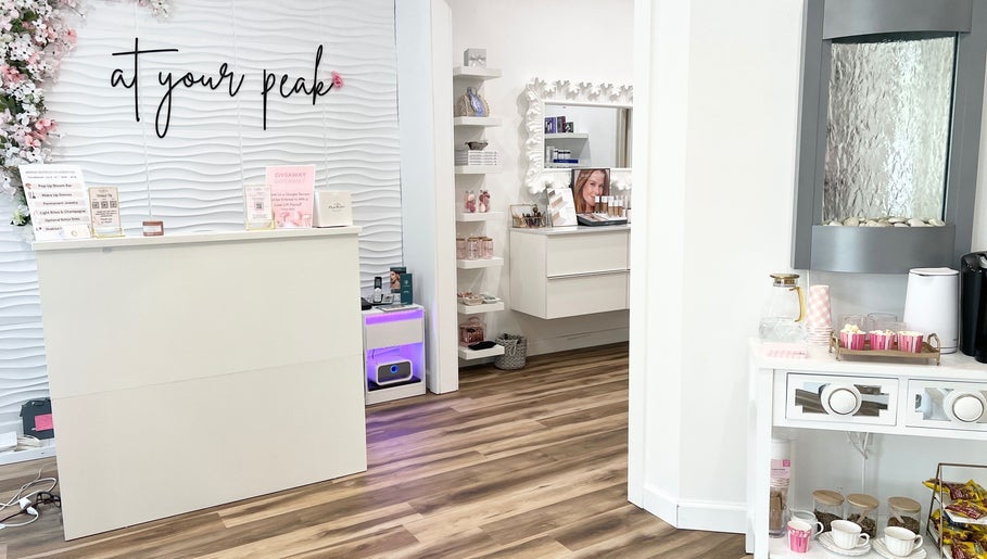 Peak Bloom Beauty LLC (Beyond Beauty Studio) image 1