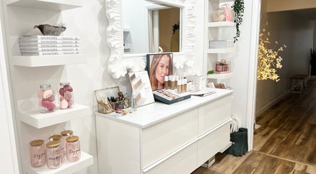 Peak Bloom Beauty LLC (Beyond Beauty Studio) image 2