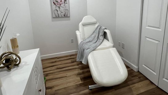 Peak Bloom Beauty LLC (Beyond Beauty Studio)