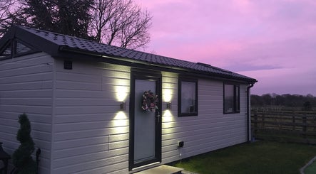 The Flawless Beauty Cabin image 3