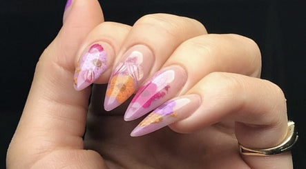 Narmiss Nails and Beauty