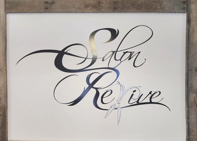 Elegant calligraphy sign at Starrlight Beauty in Minerva, Ohio, US, showcasing a chic salon atmosphere.