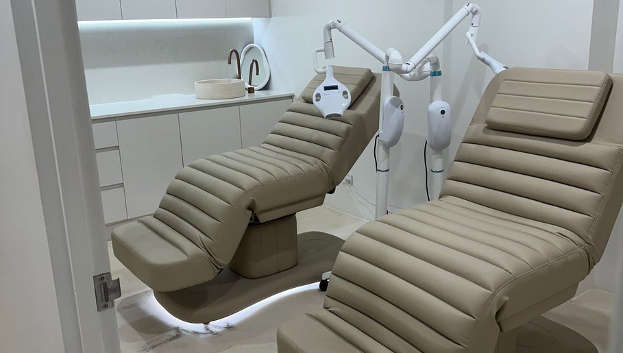 Elegant treatment chairs at Meridian Aesthetics | Surfers Paradise, Queensland, AU spa facility.