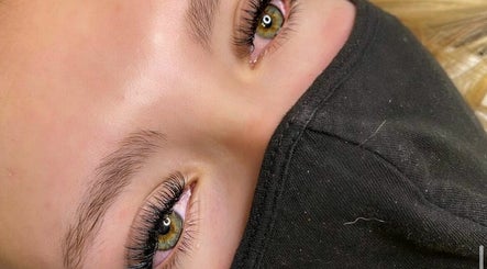 Luxury Lashes By Caitlyn изображение 3