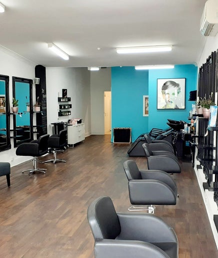 Komotirio Ennovy Hair Bild 2