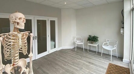 hình ảnh 2 của Dr Nancy Clinic - Bristol