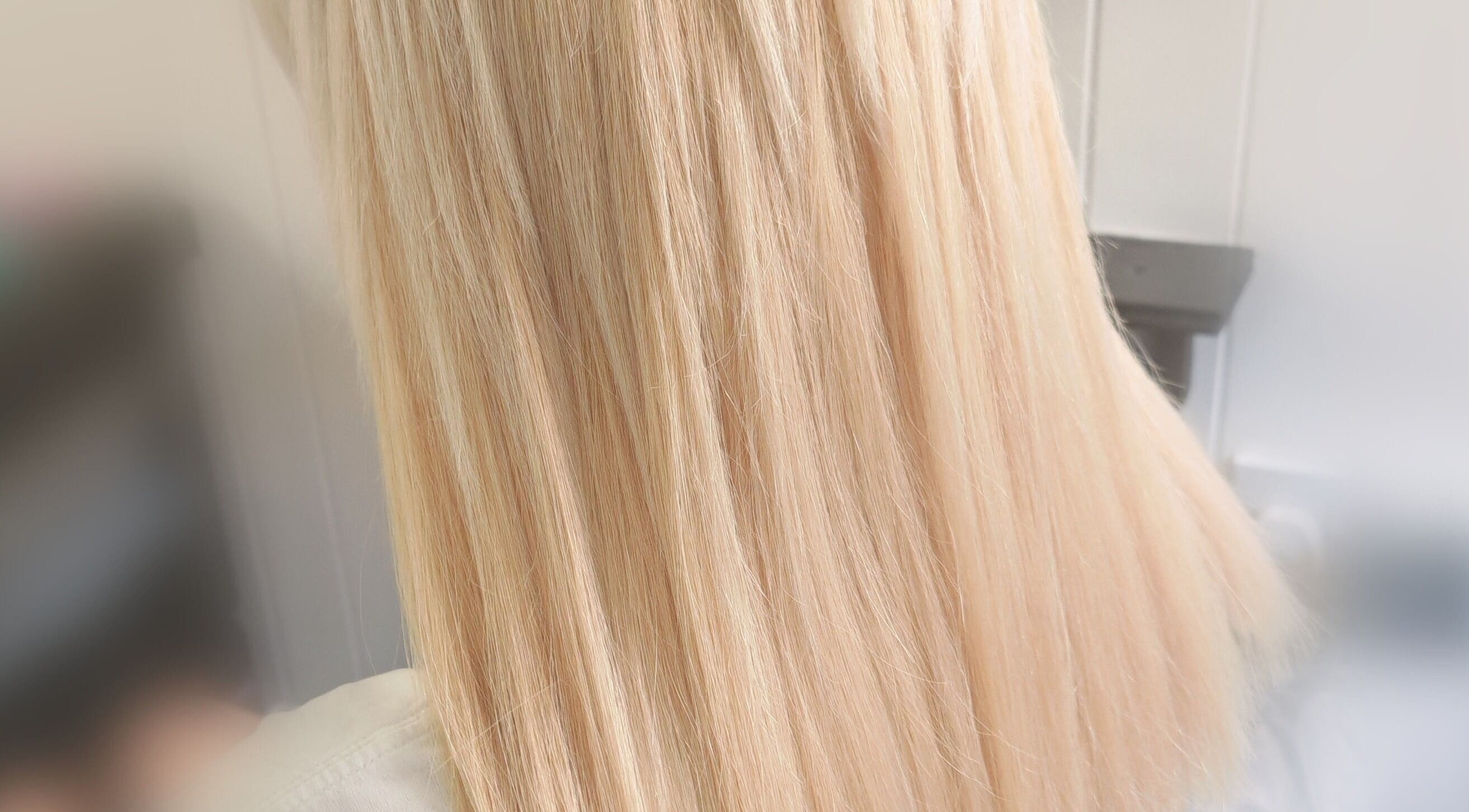 Blonde hair treatment at Dannielle's Cutting Edge in Littlestone, England, GB.