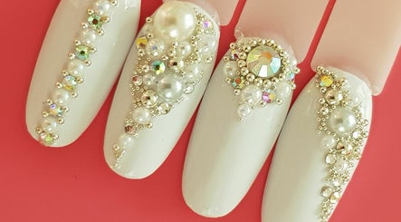 Elena Lik Nails image 3
