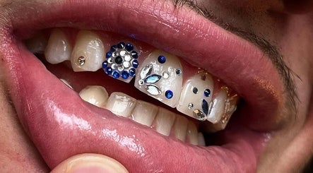 tooth Gems & custom Grillz — Shallows Studio