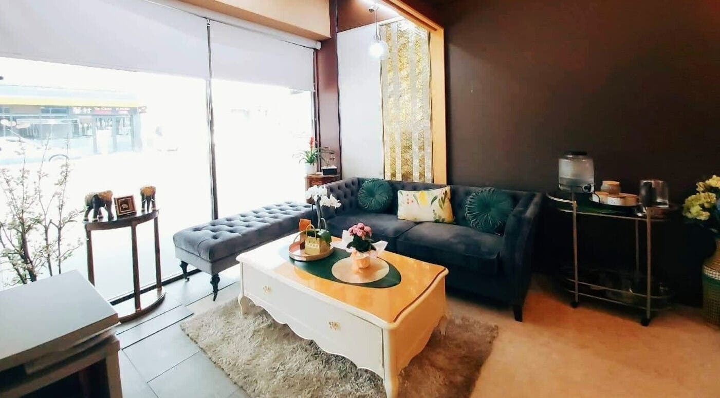 Relaxing lounge area at Wai Thai Riccarton, Massage Clinic, in Christchurch, NZ, featuring comfortable seating and decor.