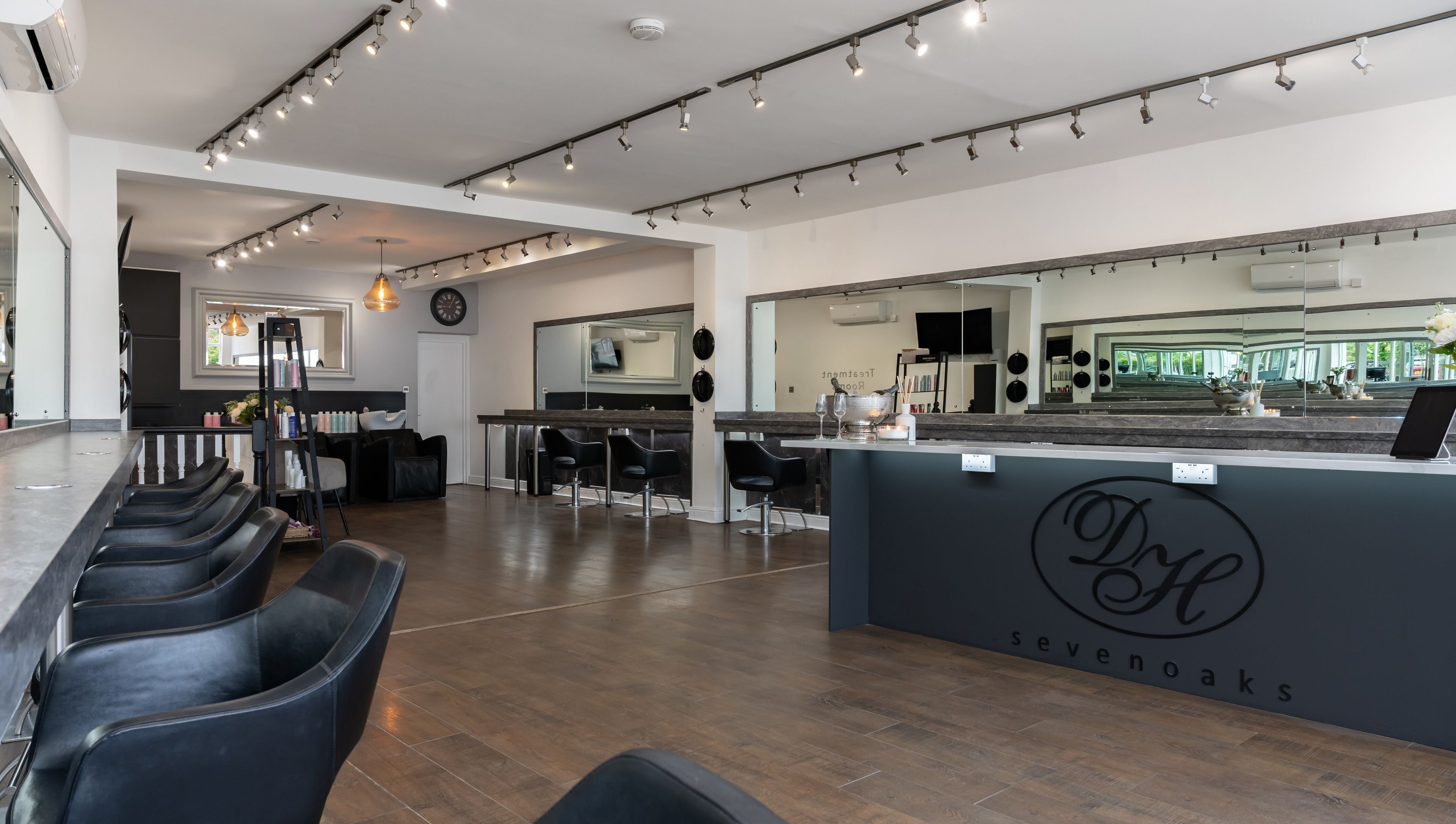 Spacious salon at Design A Head Sevenoaks, featuring modern decor in Sevenoaks, England, GB.