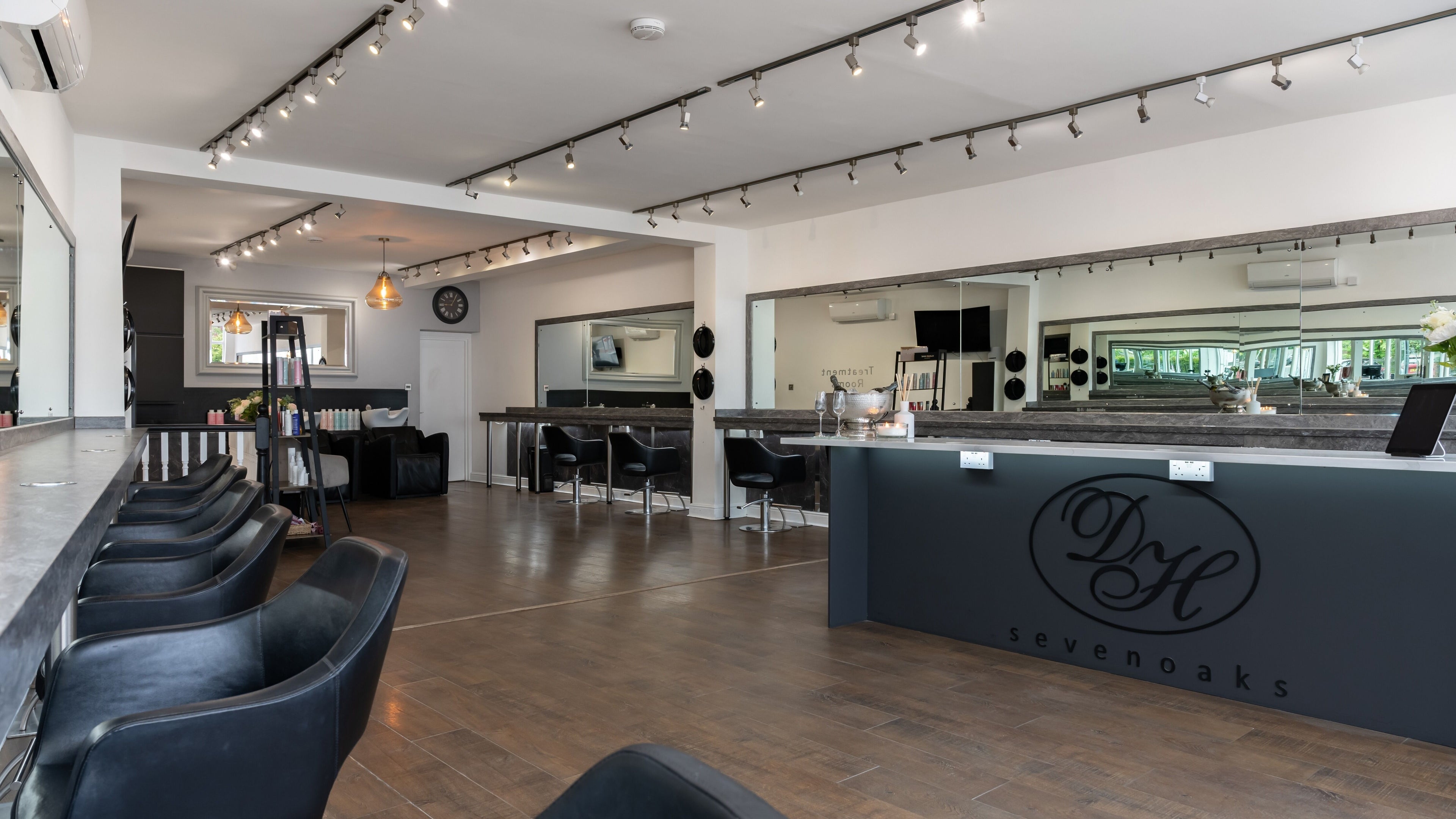 Spacious salon at Design A Head Sevenoaks, featuring modern decor in Sevenoaks, England, GB.