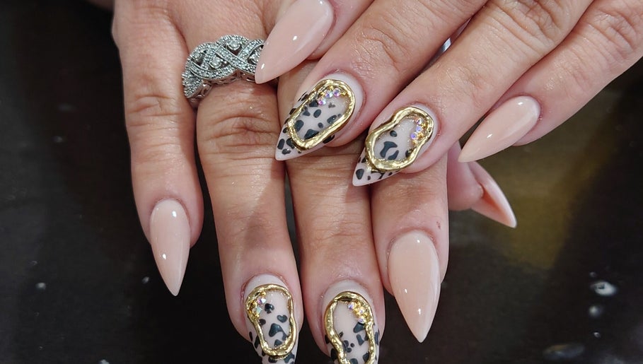 Celeste's Nail Studio, bilde 1