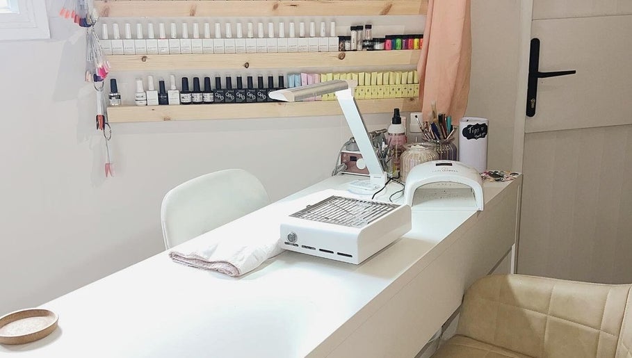 Isobel’s Nails Beauty Training – obraz 1