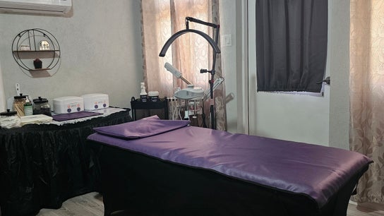 KaDaBra's Beauty Studio