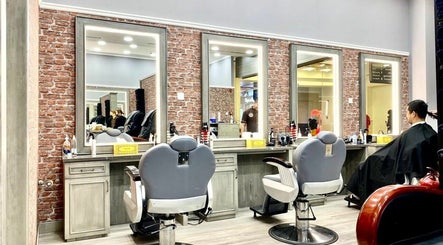 Vintage Men's SPA - Al Wahada Mall، الوحدة مول (إضافا