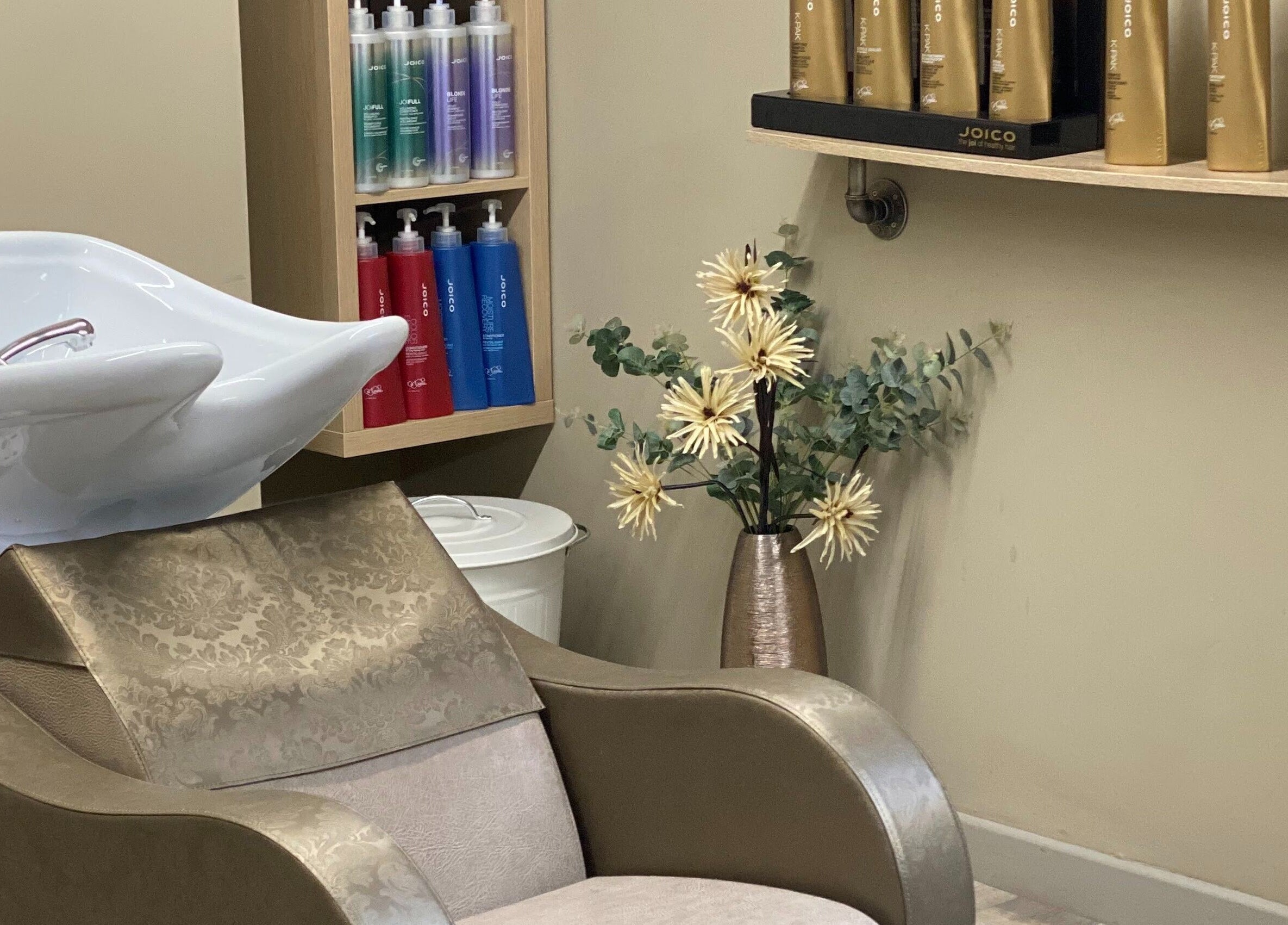 Luxurious salon chair and hair washing station at Carly and Co Hairdressing in Morecambe, England, GB.