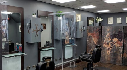 (Haircuts) Cuts ‘N’ Clippers Barbers imagem 2