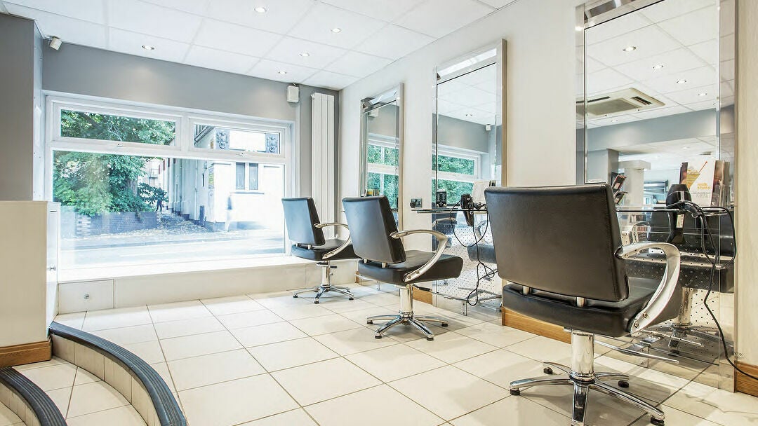 Aspire Beauty Salon - 1