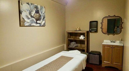 Sugar Hut Express Spa image 2