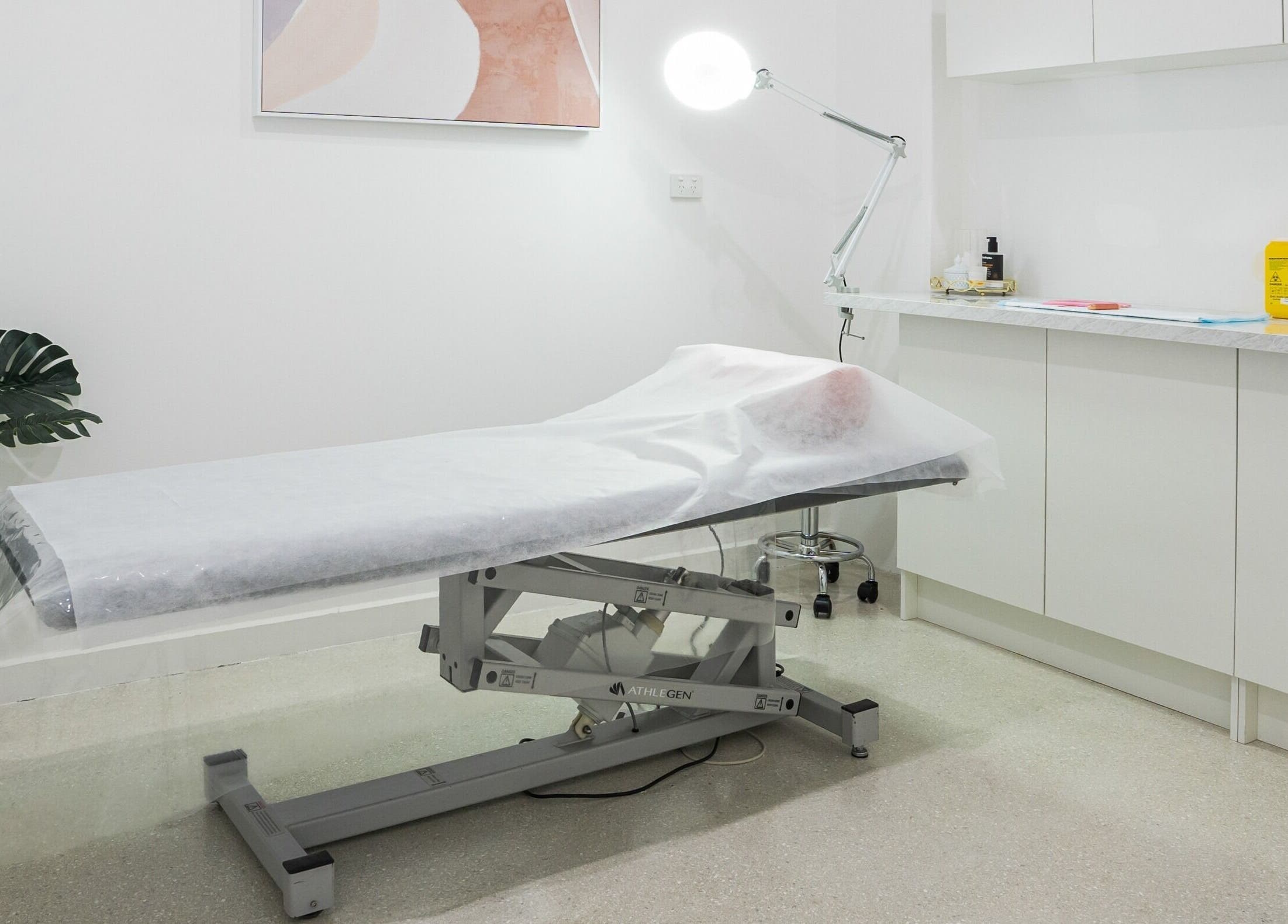 Hydra Skin Bar treatment room in Melbourne, Victoria, AU with modern decor and equipment.