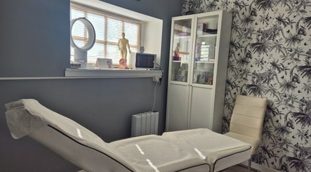 Evesham Aesthetics Clinic Limited image 2