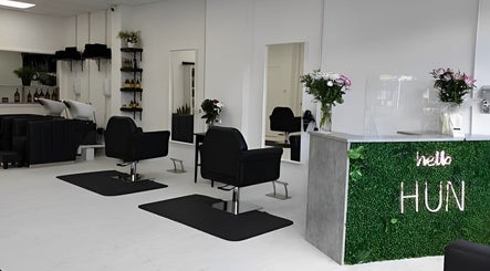 Hun Hair Bar