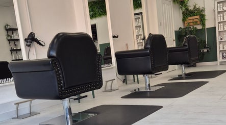 Hun Hair Bar图像3