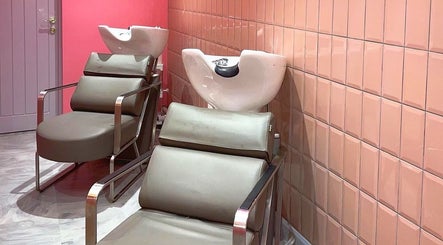 Blossom Salon