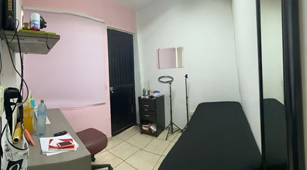 Milán Nails and Spa imagem 2