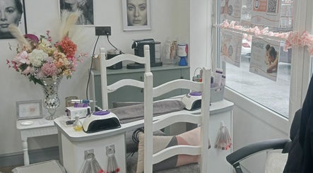 NV Beauty Macclesfield slika 2