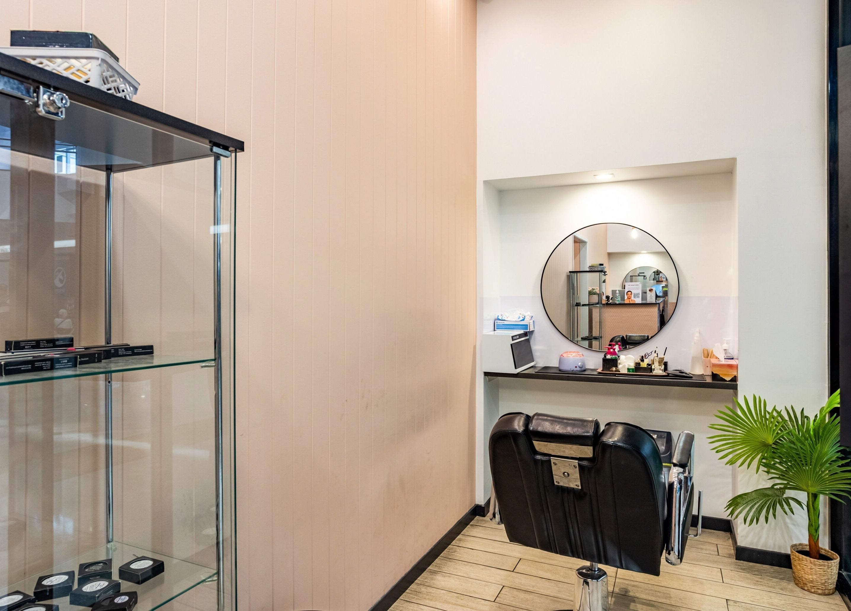 Grace beauty and Threading - Strathpine Centre interior beauty station with chair in Strathpine, Queensland, AU.