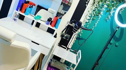 Nikkis Hair Artistry