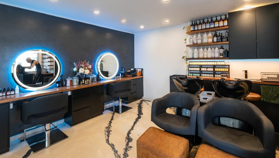 Dealis Hair Boutique – kuva 1