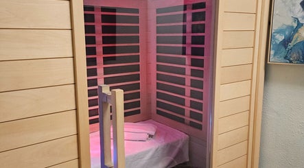 Gingko Health Care-Massage/Sauna/Acupuncture image 3