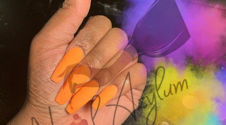 Nail Azylum image 2