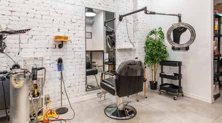 IN Salon Saint - Mathieu  (📍1439 Saint-Mathieu), bild 3