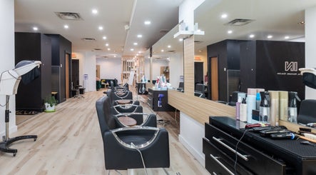IN Salon - Galerie & Riria   (📍1484 Rue Sherbrooke O.)