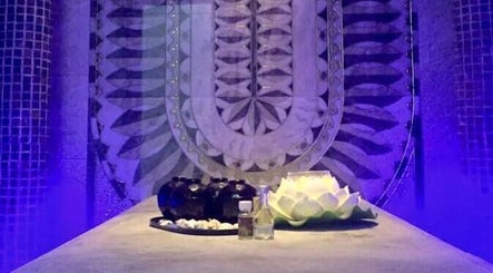 Las Meninas Salon - Dubailand