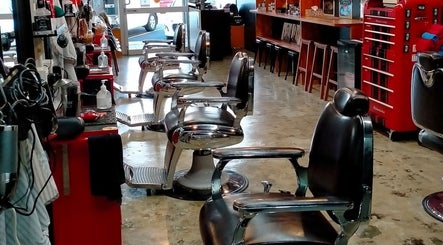 Rum City Barber Shop kép 3