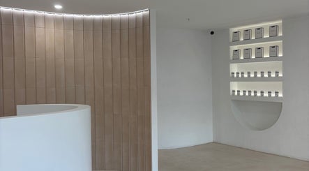 Blanc Smiles - Teeth Whitening & Tooth Gems Gold Coast图像2