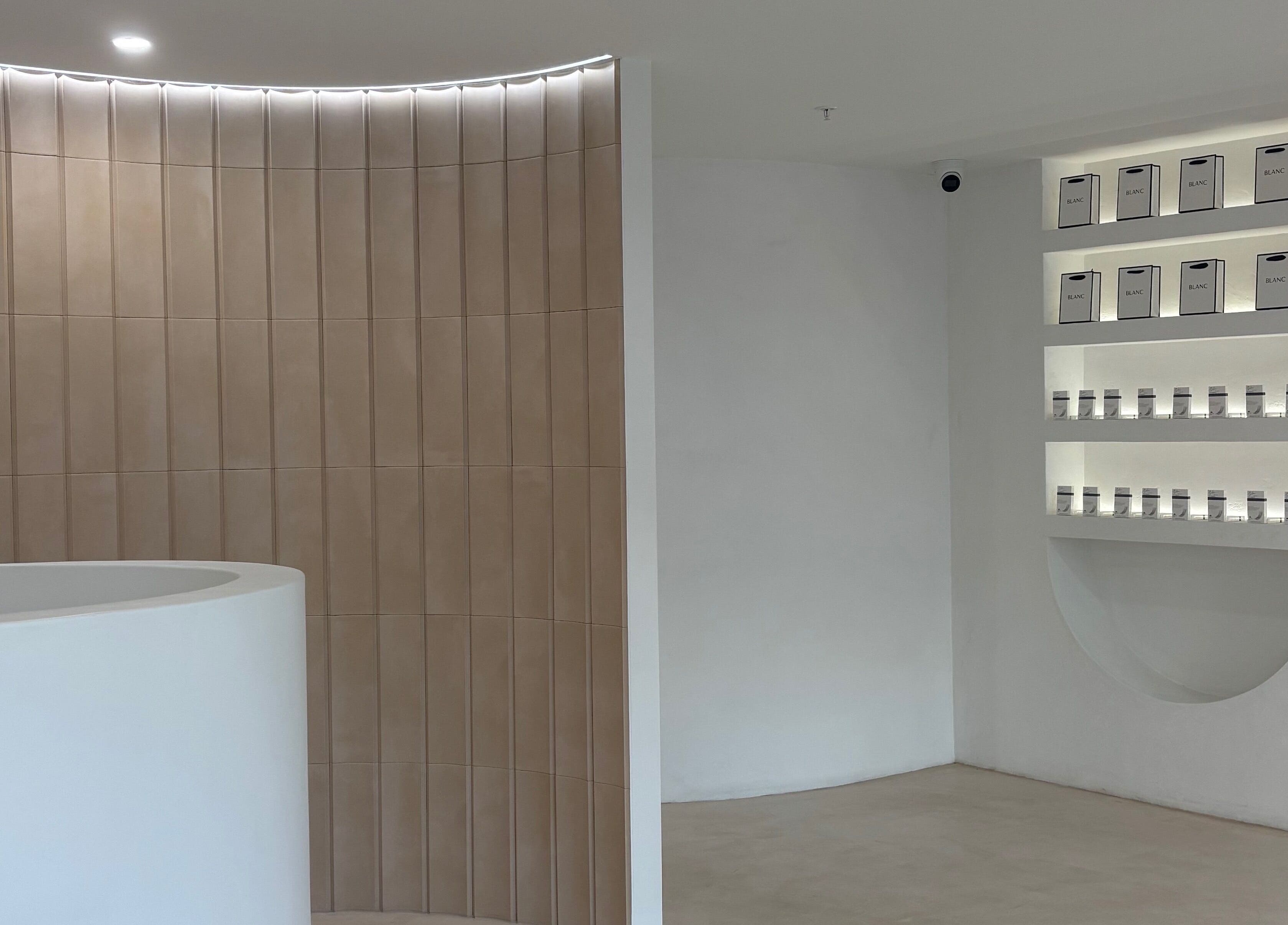 Modern interior of Blanc Salon | Teeth Whitening & Korean Lash Lifts in Surfers Paradise, Queensland, AU.