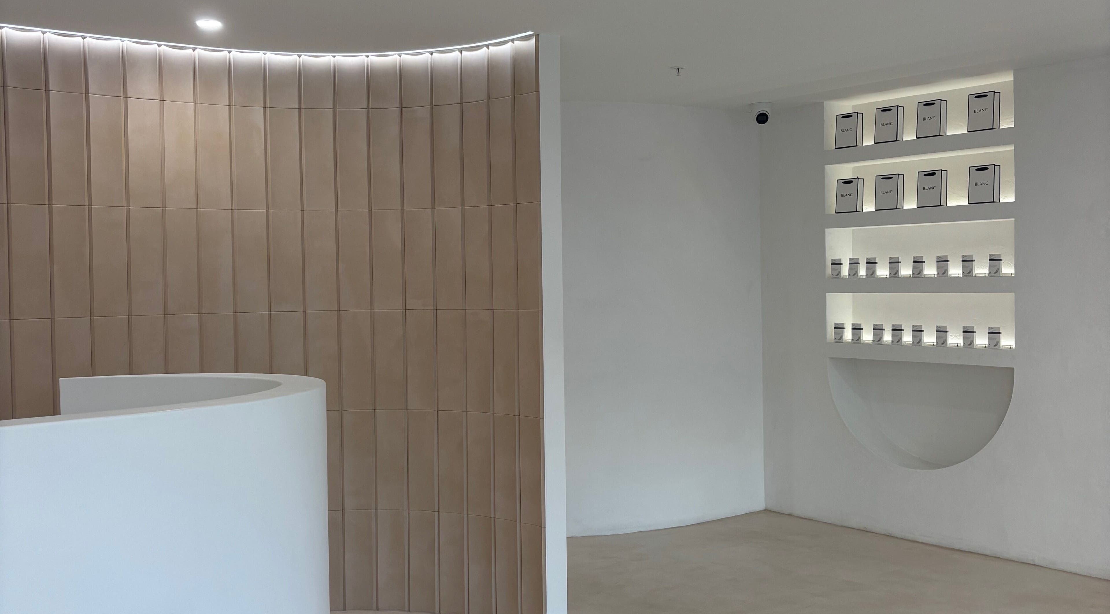 Modern interior of Blanc Salon | Teeth Whitening & Korean Lash Lifts in Surfers Paradise, Queensland, AU.