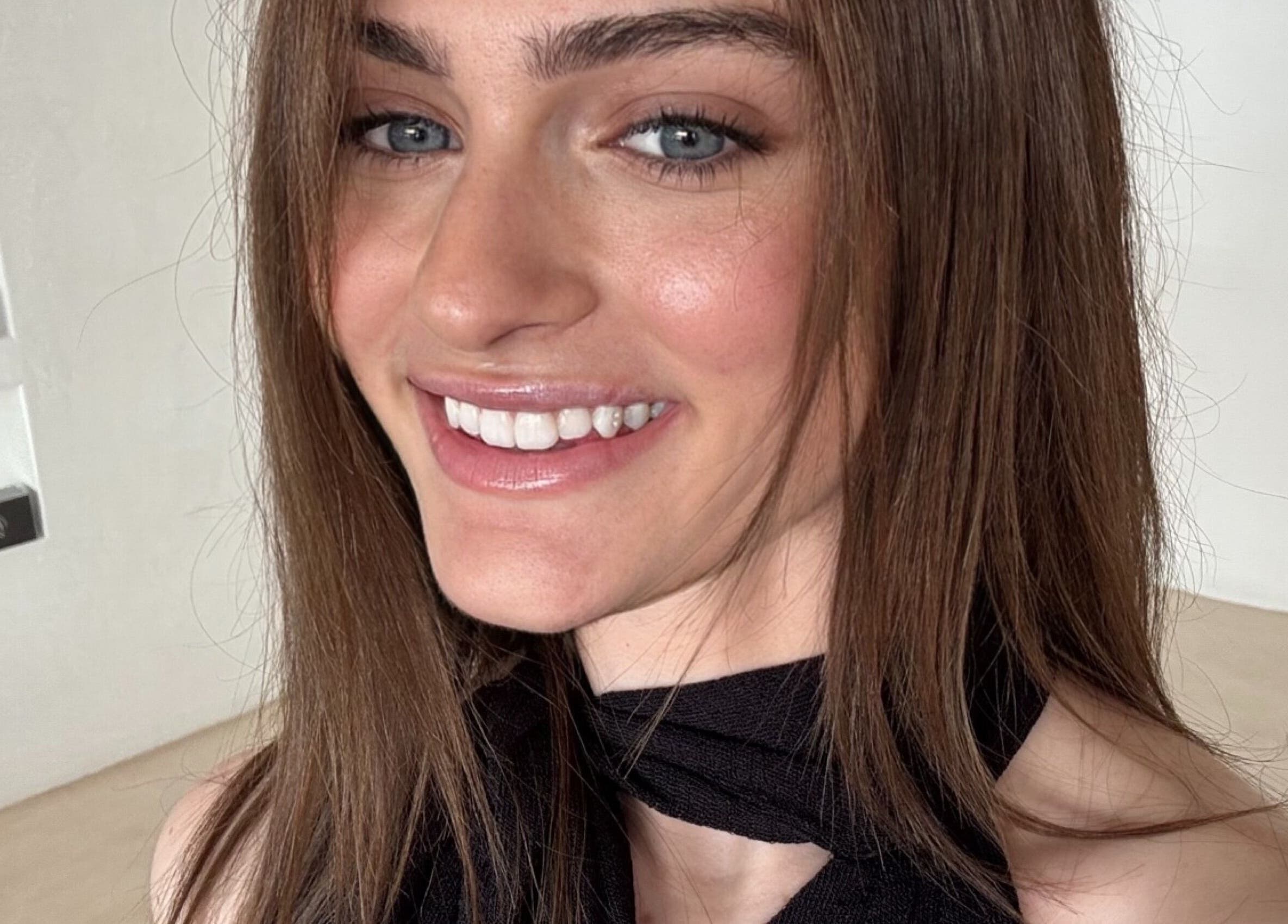 Smiling client post-treatment at Blanc Salon | Teeth Whitening & Korean Lash Lifts, Surfers Paradise, Queensland, AU.